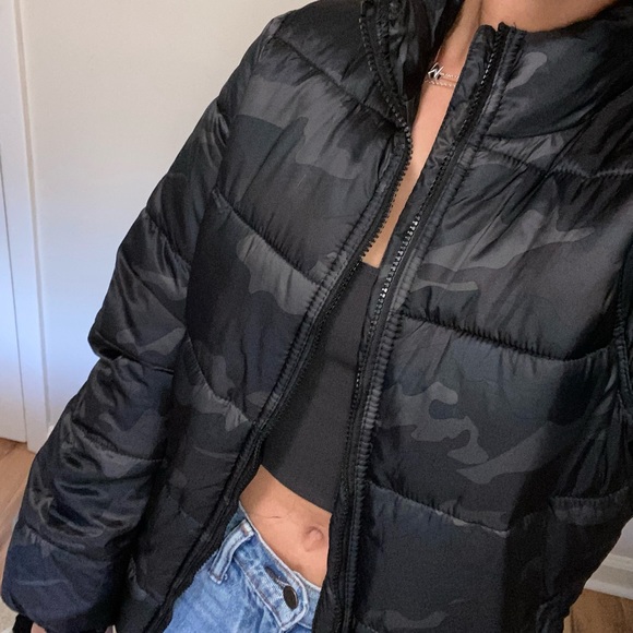 Camo Print Puffer Coat - Picture 2 of 5